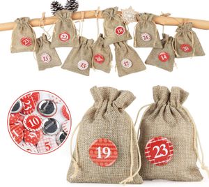 24 Stücke Adventskalender Stoffbeutel  + 24 Broschen mit Kordelzug ，Säckchen für Verpackung Weihnachten Topfschutz Aufbewahrung 10x 14cm