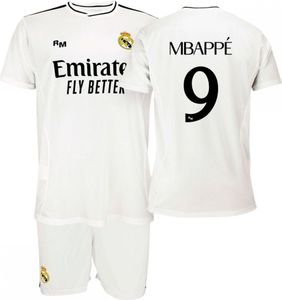 Real Madrid Kinder Trikotset Mbappe 2024/25 Weiß 140 Real Madrid Kinder Trikotset Mbappe 2024/25 Weiß 140