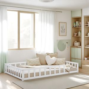 Homestyle4u 3026, Kinderbett Weiß mit Rausfallschutz 120x200 cm Bodenbett Montessori Bett Lattenrost Matratze