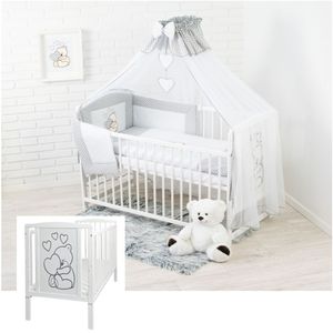 12 Teiliges Kinderbett mit Matratze Bettzeug und Zubehör - Teddybär mit Herz Grau 12 Teiliges Kinderbett mit Matratze Bettzeug und Zubehör - Teddybär mit Herz Grau