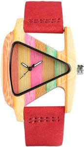 FNCF Holzuhren Einzigartige Bunte Holz Uhr kreative dreieck Form zifferblatt Stunde Uhr Frauen Quarz Leder Armbanduhr Frauen Handgelenk
