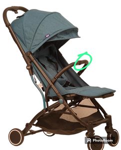 (NEU / ABDRÜCKE AM GRIFF) CHICCO BUGGY TROLLEYme Sportwagen, der sich wie ein Trolley ziehen lässt. Zugelassen ab der Geburt bis 15kg Körpergewicht. CALYPSO BLUE