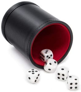 Leder Würfelbecher Set Rotes Filzfutter Quiet Shaker mit 5 Punktwürfeln zum Spielen (Schwarz)