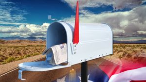 US Mailbox POSTMASTER Weiß Amerikanischer Briefkasten Mail Box Standbriefkasten USA