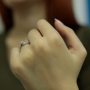 0,14 Carat Solitär Diamantring Antragsring 14 Karat Weißgold