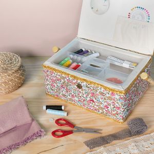 Navaris Nähkasten Nähkästchen Nähkoffer für Handarbeit - Korb mit praktischem Tragegriff - Handarbeitskorb inkl. Nähzubehör - florales Design