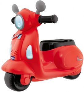 Chicco - Kolobežka Vespa s elektronickým volantom, červená farba BOYS