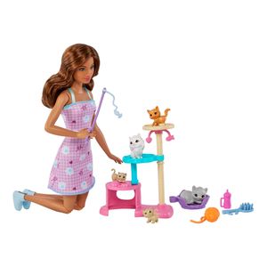Barbie-Puppe und Kätzchen Kratzbaum Spielset mit Zubehör. Spielzeug für Kinder ab 3 Jahren