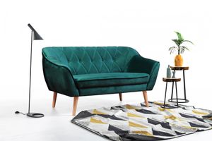 QLA Möbel 3-Sitzer Stoffsofa Skand in Grün: Skandinavische Couch mit hohen Holzbeinen, Sitzfläche und Rückenlehne gepolstert