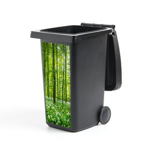 MuchoWow® Mülltonnenaufkleber Wald - Bäume - Grün 44x98 cm - Containeraufkleber - Aufkleber - Mülltonnen-Aufkleber
