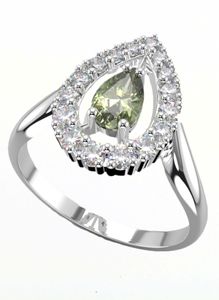 Stříbrný prsten Queen s moldavitem a zirkonem