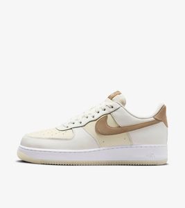 Nike Air Force 1 '07 LV8 "Coconut Milk Khaki", bílá, Velikost: 44