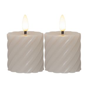 Star Trading LED Kerzen beige 5x7,5cm 2-er Set Spiraloptik 3D-Flamme 6/18h Timer dezent flackernd