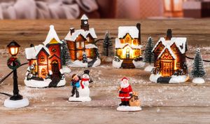 LED Weihnachtsstadt - Set 11-teilig - mit 5 warmweißen LED - Weihnachtsdorf Tischdeko Fensterdeko beleuchtet