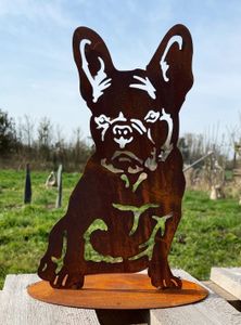 Gartenfigur Hund Französische Bulldogge auf Platte 30x18cm Edelrost Gartendeko Wetterfest Rost Metall Rostfigur Bully