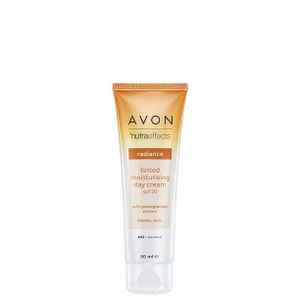 AVON nutra effects Getönte Tagescreme LSF 20