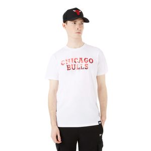 New Era - NBA Chicago Bulls Photographic Wordmark T-Shirt - Weiß : Weiß XXL Farbe: Weiß Größe: XXL