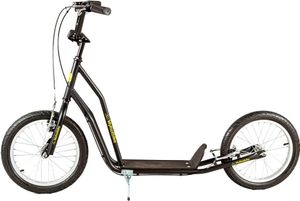 Černá koloběžka myfootbike 16/16: lehká a zábavná!