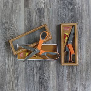 Zackenschere Zickzackschere Stoffschere Schere rostfreier Stahl Variantenwahl, Größe:K 7.5 cm | G 9 x 23.5 cm, Farbe:orange Zackenschere Zickzackschere Stoffschere Schere rostfreier Stahl Variantenwahl, Größe:K 7.5 cm | G 9 x 23.5 cm, Farbe:orange