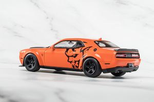 Dodge Challenger SRT Demon orange 1:43 - Modellauto Solido