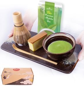 Matcha čajový obradový set "Kumo" s 30g organickým matcha a podnosom