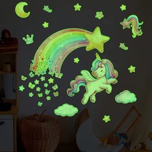 GKA Kinder Baby Nachtleuchtend GK72 Wandtattoo Einhorn mit Regenbogen Sternschnuppe Wandsticker Kinderzimmer Wandaufkleber leuchtet im Dunkeln