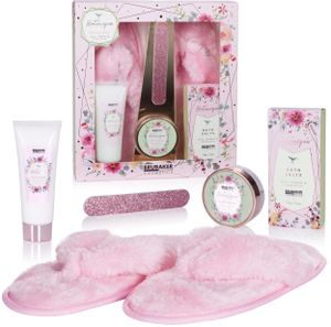 BRUBAKER Cosmetics Sada pro péči o koupel a nohy včetně 1 páru růžových plyšových pantoflí - s výtažky z růže, jasmínu a eukalyptu - Dámská dárková kosmetická sada