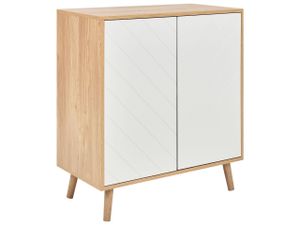 BELIANI Sideboard Weiß und helles Holz MDF Spanplatte Holzfurnier 2 Türen mit Einlegeböden Skandinavisches Schlafzimmer Aufbewahrungslösung