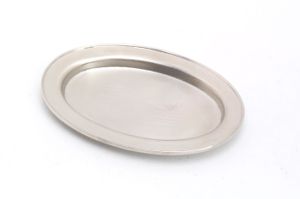 Kerzenteller oval in Messing vernickelt Silber (Innen 9 x 5,5 cm) für Ovalkerzen, Ellipsenkerzen, Dekoteller