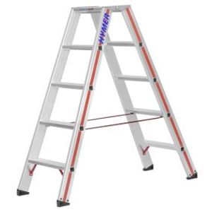 Stupňovitý rebrík. Možno po ňom chodiť z oboch strán. 2x5 stupňov.dĺžka 1,30 m
