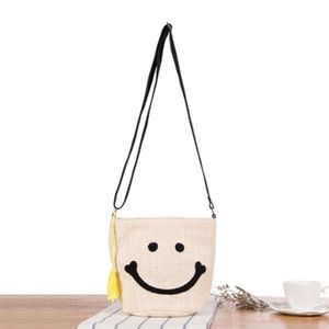 Britische Strohtasche, süßes Lächeln, Fransen, Urlaub, Strandtasche, gewebte Eimerhandtasche
