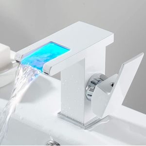 LED 3-Farben Einhandmischer Waschbecken Wasserhahn Mischbatterie Badarmatur Armatur