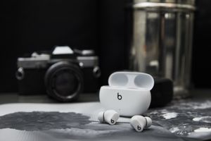 Beats by Dr. Dre Studio Buds Kopfhörer True Wireless Stereo (TWS) im Ohr Anrufe/Musik Bluetooth Weiß
