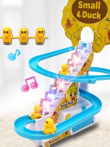 Kinder Elektrisches Achterbahn Spielzeug Entenbahn Spielzeug Treppensteigen Spielzeug Go Racer Bahn mit 3 Spielzeugente