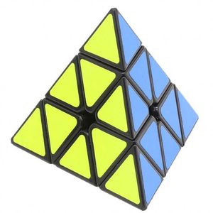 Zauberwürfel-Pyramide 3 x 3 Luna 16 x 21 cm
