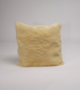 Kissen-Bezüge `Maja` gelb- beige in Fellimitat 50x50 Artra Quadratisch mit Reißverschluss Kissenhülle Kissen Hüllen Hülle Bezüge Bezug Deko Zier Sofakissen Dekokissen