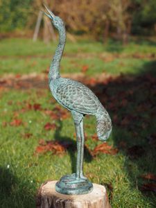 Bronzeskulptur kleiner Kranich Vogelfigur aus Bronze Gartendekoration