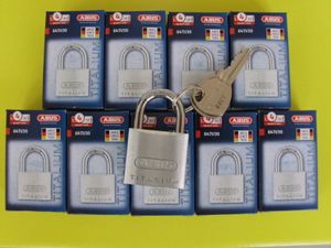 10 x Abus Vorhangschloss - Zylinderschlösser Titalium 64TI30 Gleichschliessend