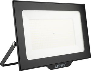 Ledvion LED Strahler, inkl. 0,5M Kabel, 200 Watt Osram LED Strahler, 4000K Weitstrahl, 24000 Lumen Arbeitslicht, Außen Strahler IP65 wasserdicht, Weitstrahl mit Schnellkupplung Ledvion LED Strahler, inkl. 0,5M Kabel, 200 Watt Osram LED Strahler, 4000K Weitstrahl, 24000 Lumen Arbeitslicht, Außen Strahler IP65 wasserdicht, Weitstrahl mit Schnellkupplung