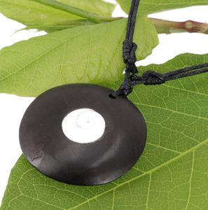 Ethno Kette mit Perlmutteinlage, Surferkette mit Shivamuschel - Modell 3, Braun, Holz,Muschelscheiben, Ketten & Modeschmuck für den Hals