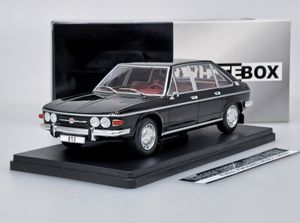 Tatra 613 černá 1:24 WHITEBOX