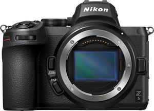Nikon Z 5, 24,3 MP, 6016 x 4016 Pixel, CMOS, 4K Ultra HD, Touchscreen, Schwarz
