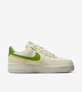 Nike Dámské trenéři ležérní boty Nike Air Force 1 07 SE Women, Velikost:12