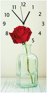 Wallario Design Wanduhr Rote Rose in Glasvase aus Echtglas, Größe 30 x 60 cm