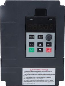 (DJD) Jh s2-2T Variabilný frekvenčný menič Univerzálny mini jednofázový 220V vstup 3-fázový 220V výstup (2,2kw )
