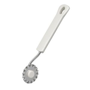 Dr. Oetker Teigrädchen, Küchenhelfer zum Trennen von verschiedenen Teigarten, Utensil zum Dekorieren, (Farbe: weiß/silber), Menge: 1 Stück