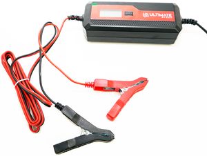 Ultimate Speed 6V + 12V KFZ Batterieladegerät ULGD 5.0 E4 mit Diagnoseprogramm / 1,2–120 Ah für Motorrad Mofa Auto