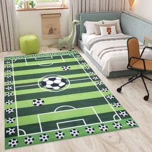 Koberec dětský pokoj zelený černý bílý fotbalový koberec fotbalové hřiště 120 x 170 cm