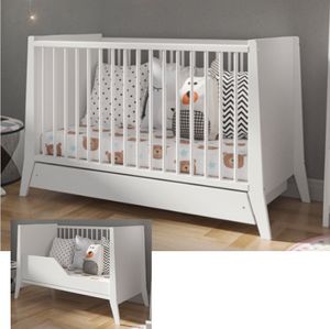 Dětská postýlka Cosmo 60x120 cm se zásuvkou a kolejnicí - bílá