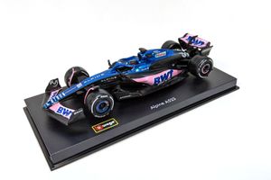 Bburago 18-38073O - Modellauto - F1 Renault Alpine A523' 23  #31 Ocon (mit Helm, Maßstab 1:43)